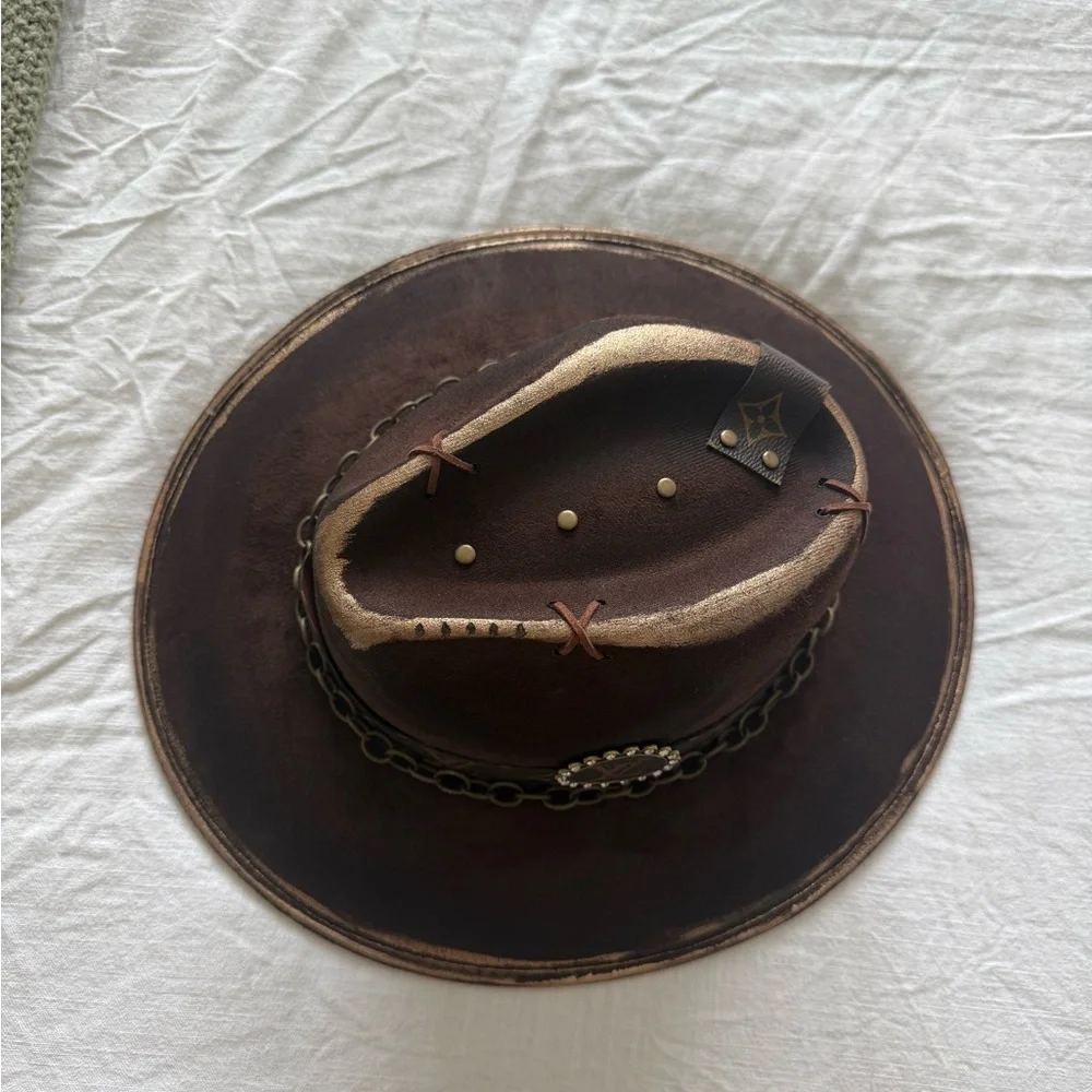 LV cowgirl hat - Picture 2 of 4